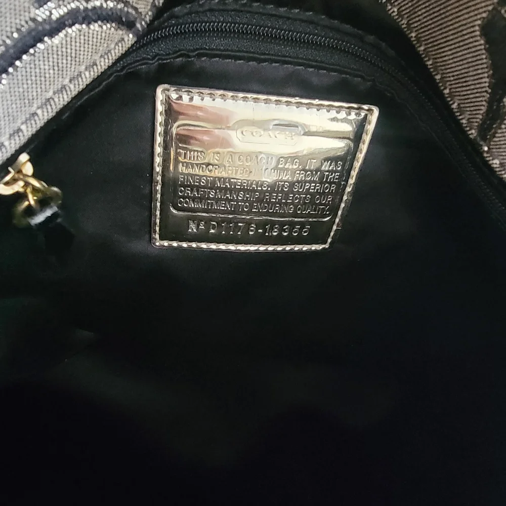 Coach vintage style gold chain pockets shoulder tote bag